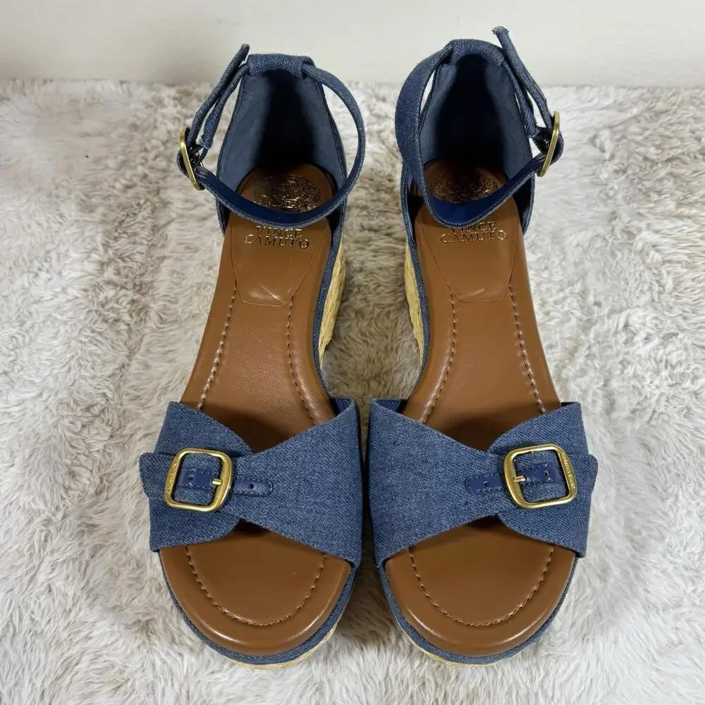 Vince Camuto step into